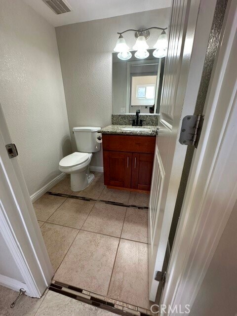 Building Photo - 26286 Topanga Way