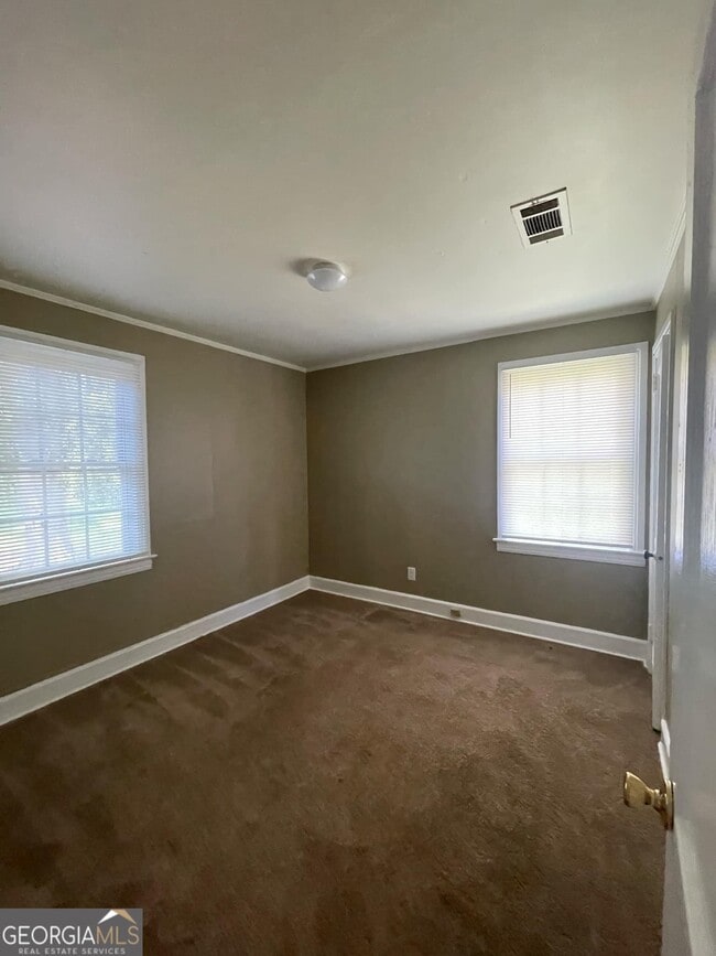 Building Photo - 312 Duncan St