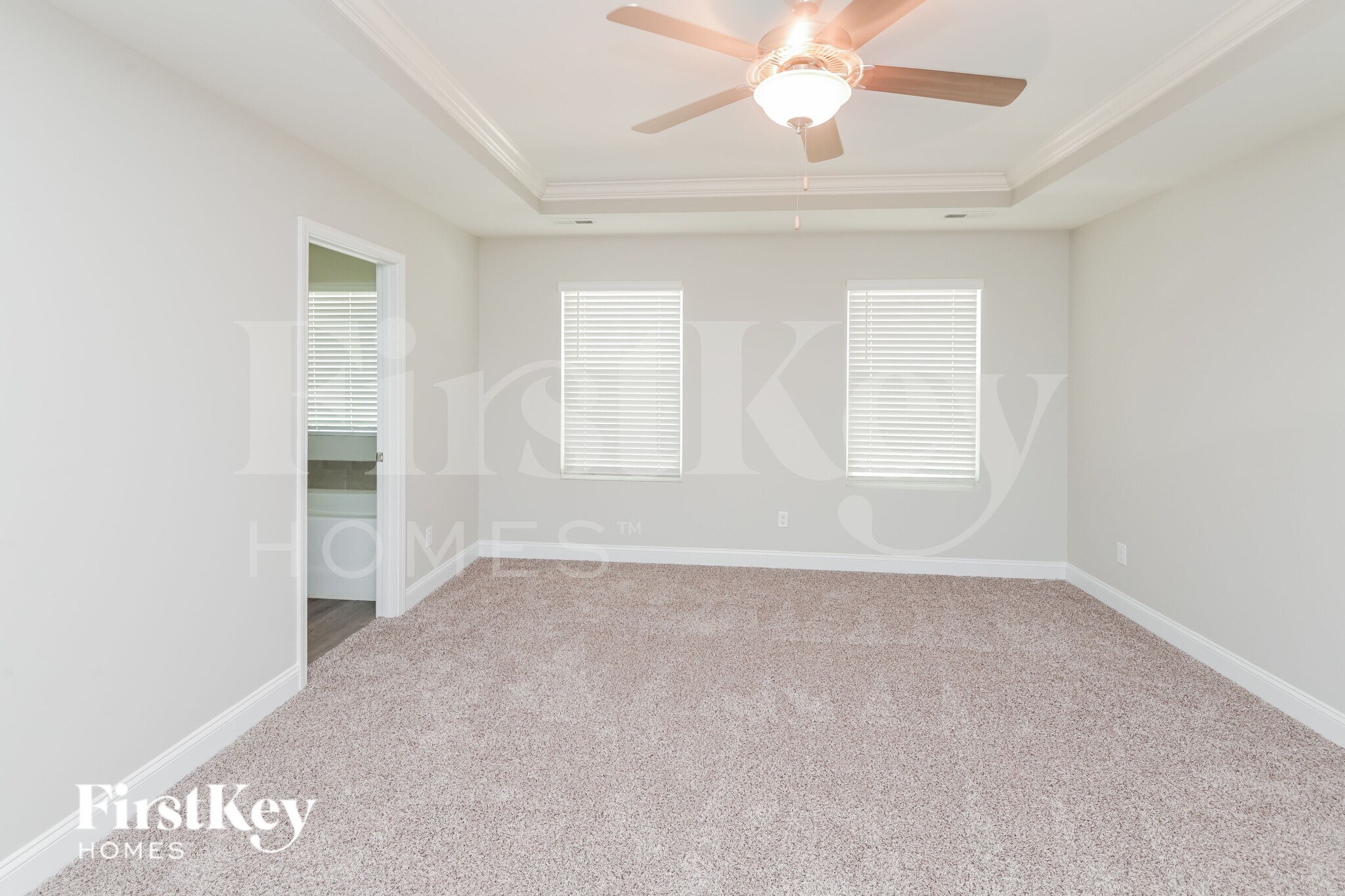 Building Photo - 9131 Marion Oaks Dr