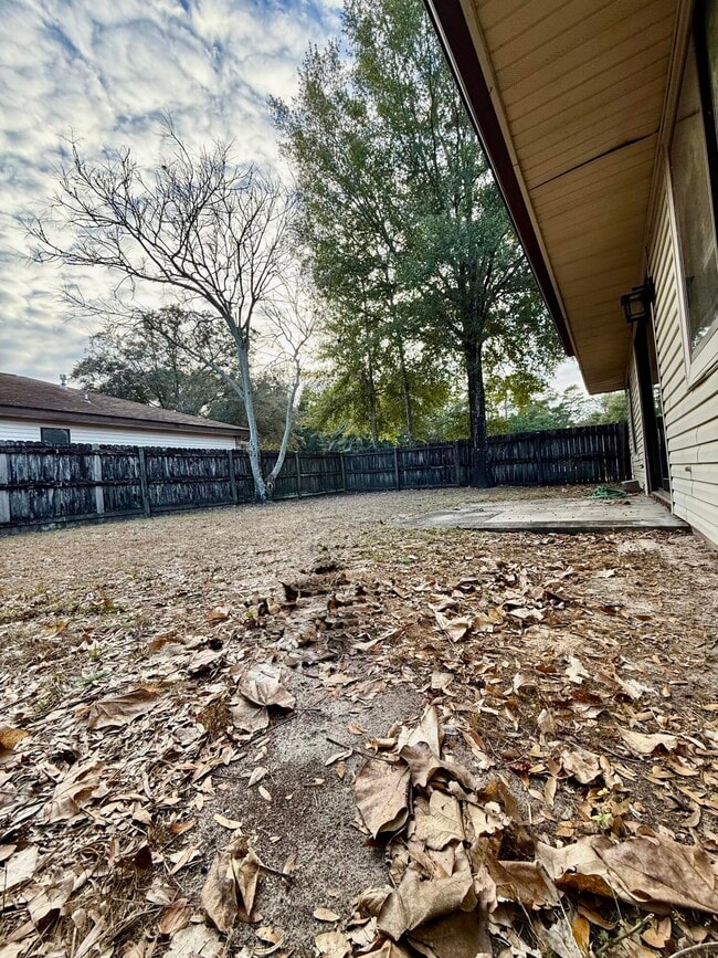 Building Photo - 2908 Alpine Pl