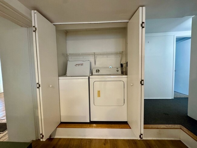 Building Photo - Historic Three Bedroom Home With Ample Outdoor Space - SHORT-TERM LEASE