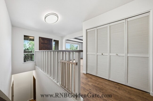 Building Photo - Gorgeous home with spacious yard in Kentfield for rent!