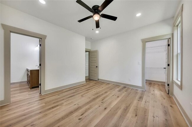 Building Photo - 3 Forsyth St NE