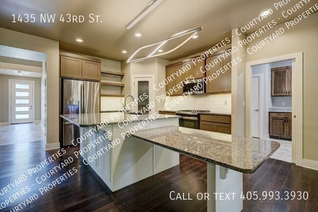 Building Photo - 1435 NW 43rd St