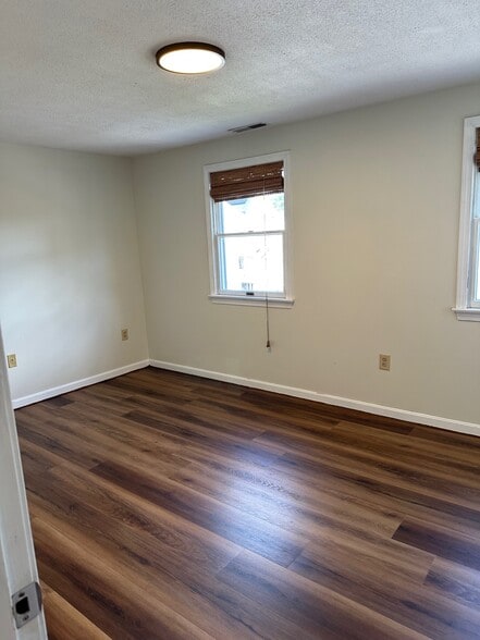Secondary Bedroom 10x15 - 19 Doane St