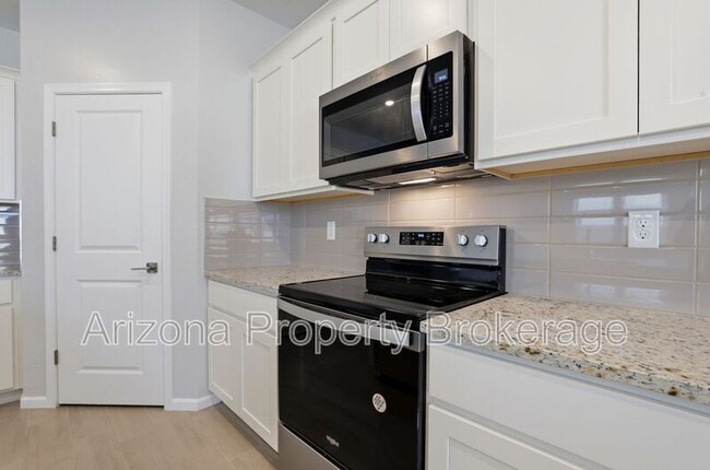 Building Photo - 17232 W Paraiso Ln