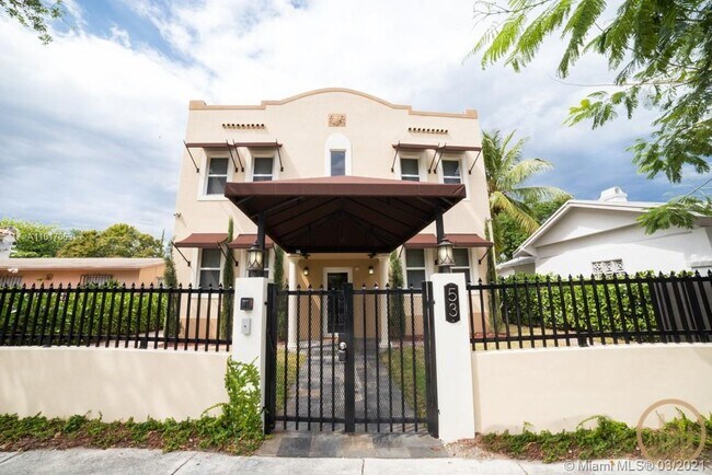 Building Photo - 53 NE 49th St