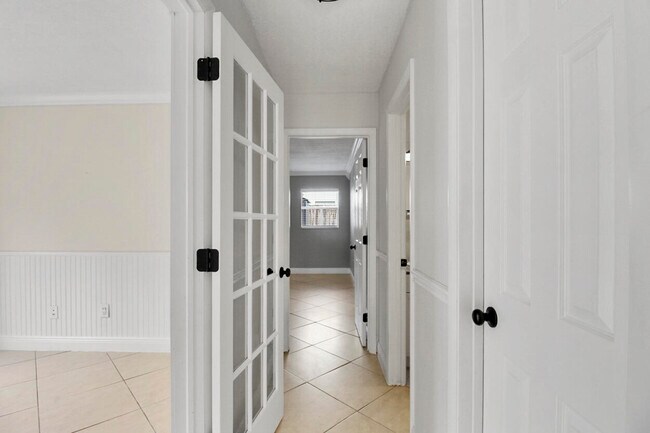 Building Photo - 7870 Blackwood Ln