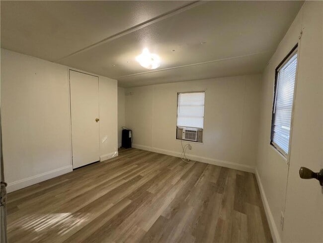 Building Photo - 39459 Cooper Ln