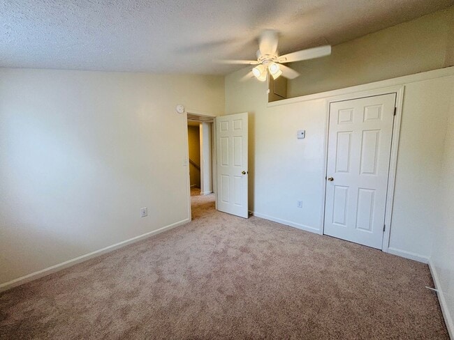 Building Photo - 345 Wakeman Ct NE