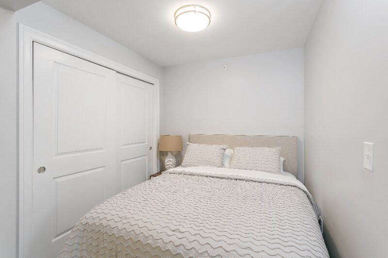 Building Photo - 1645 Black Rock Tpke