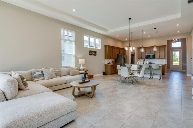 Building Photo - 887 Lk Hl Wy