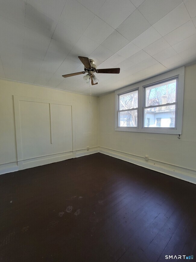 Building Photo - 120 North St