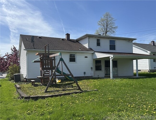 Building Photo - 221 Marrano Dr