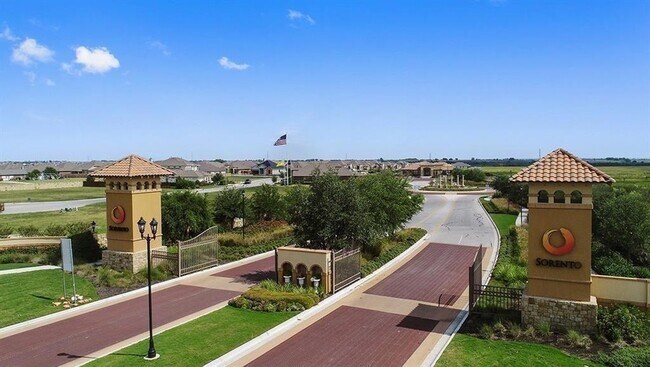 Building Photo - 18017 Nepi Dr
