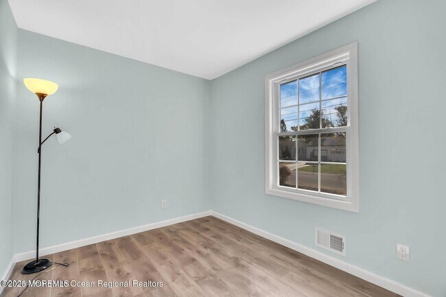Building Photo - 318 Bellanca Rd