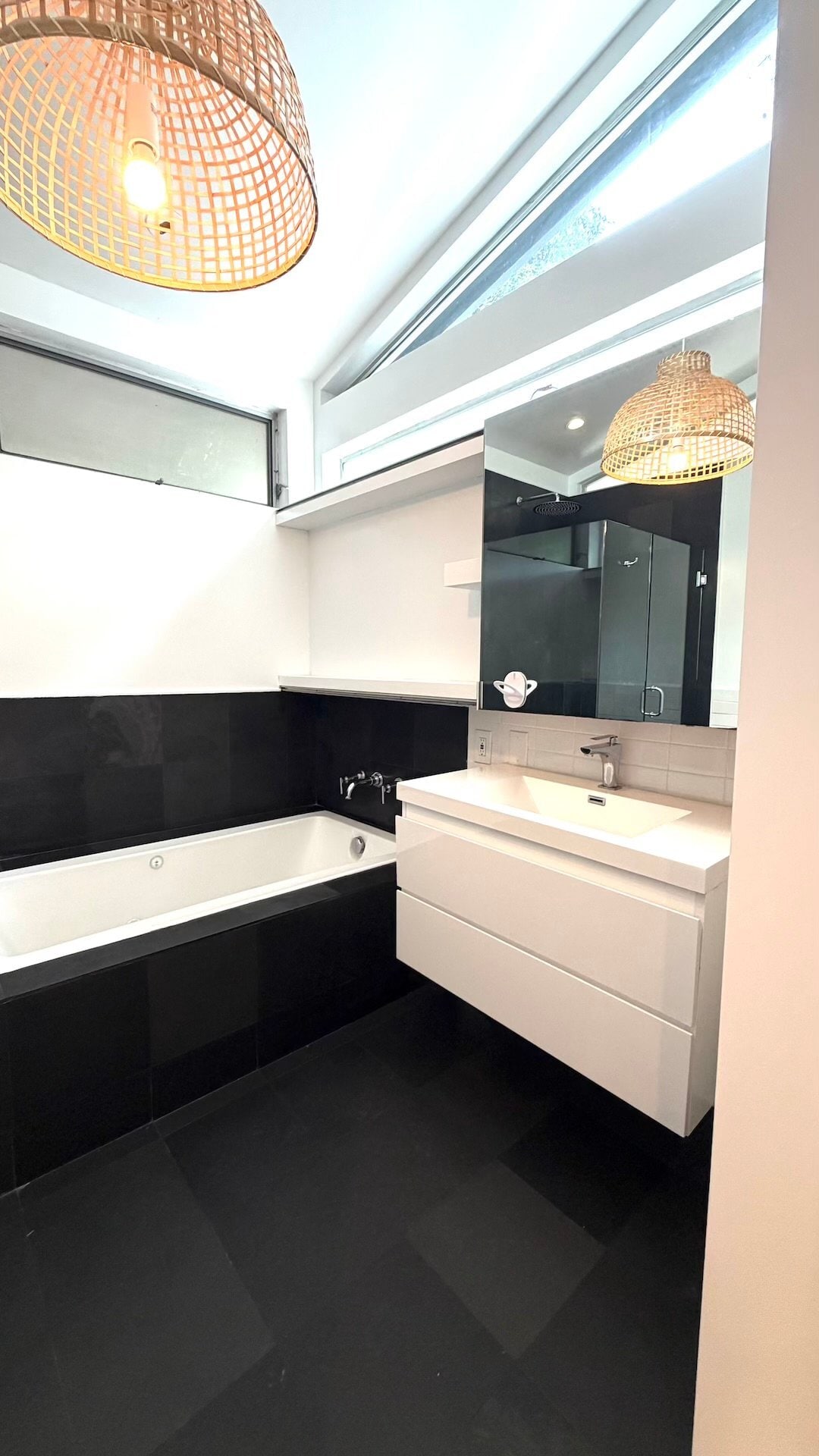 Building Photo - 2306 Teviot St