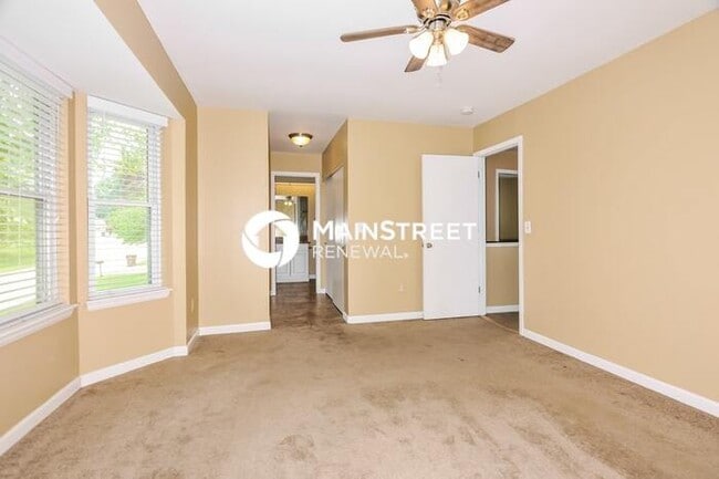 Building Photo - 3 Bedroom Pet-Friendly Home in St Peters, ...