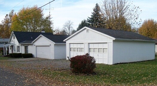 Building Photo - 7412 Township Road 269