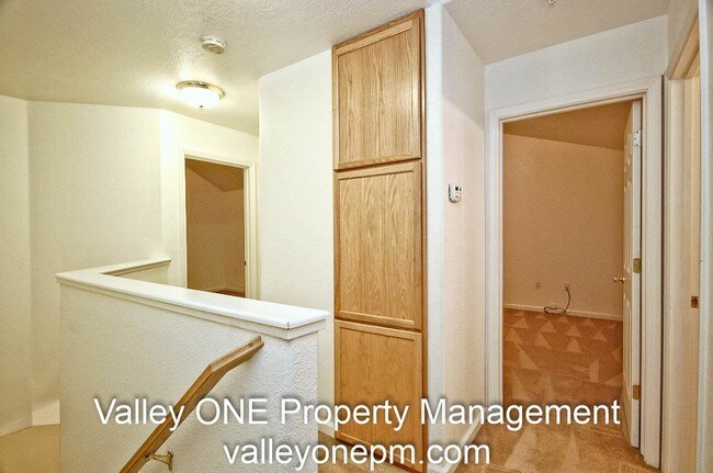 Building Photo - 1120 E Monte Vista Ave, Turlock, CA 95382