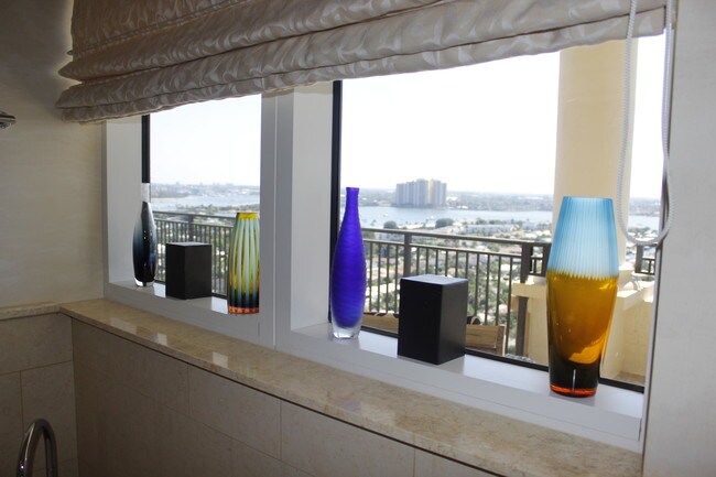 Building Photo - 3800 N Ocean Dr