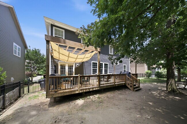 Building Photo - Welcome Home to 8626 Sagekirk Ct