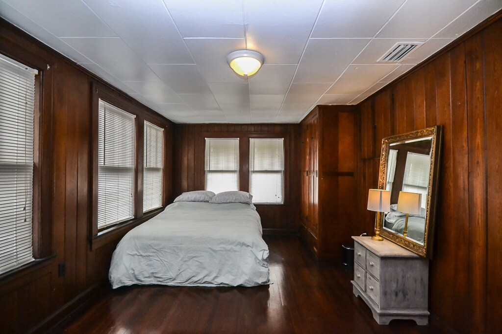 Building Photo - 4259 Saint Johns Ave