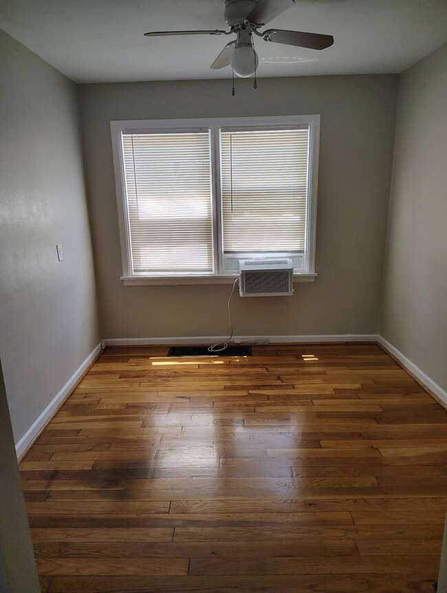 Building Photo - 2 Bed, 1 Bath Home for Rent