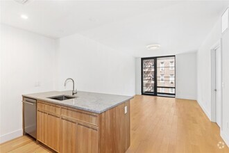 Building Photo - 264 Webster Ave