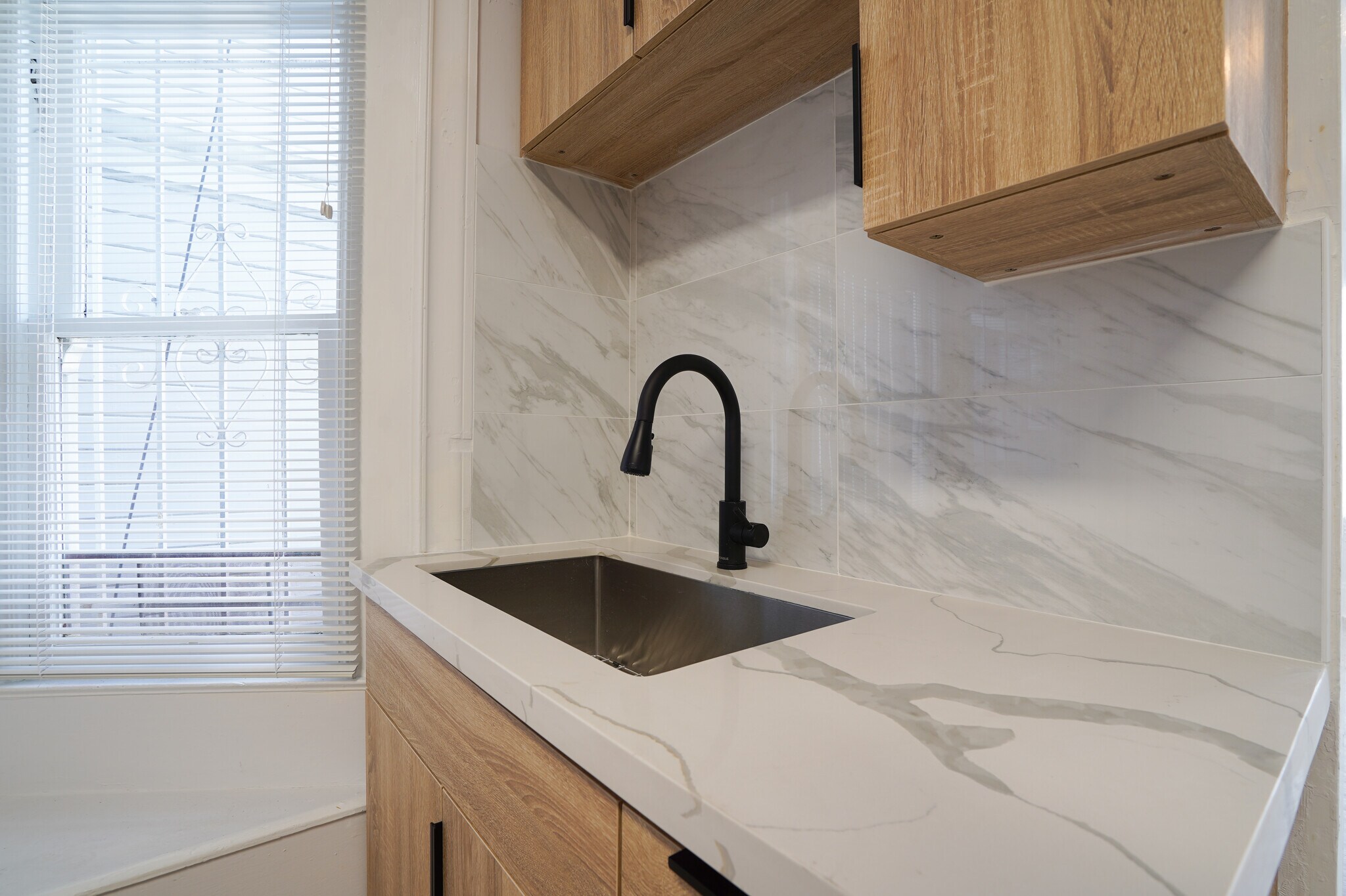 Building Photo - 185 10th St