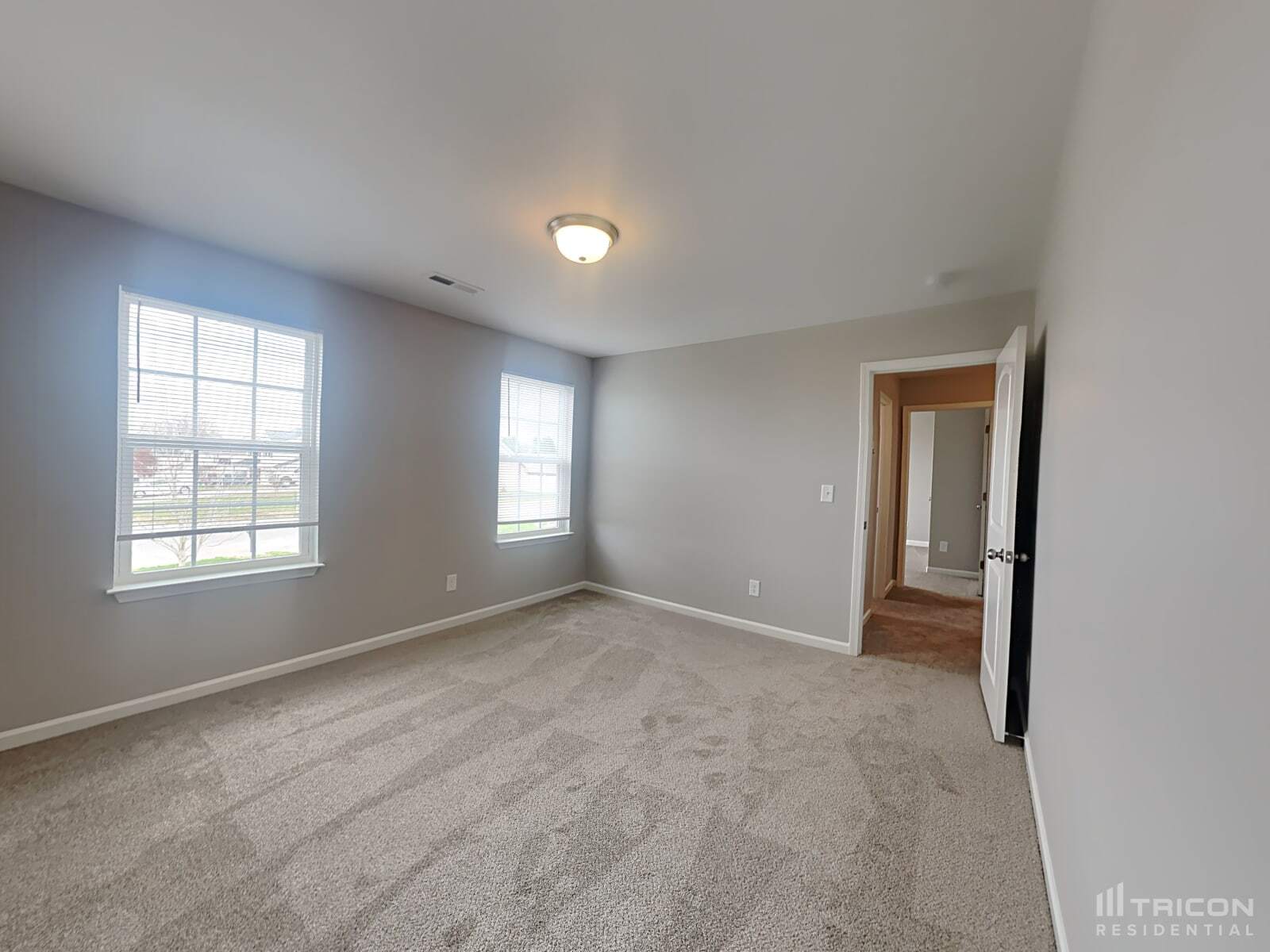 Building Photo - 105 Nora Dr
