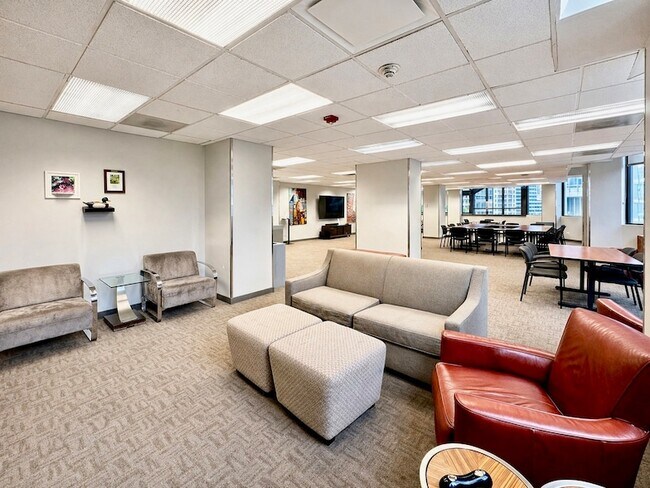 Building Photo - 405 N Wabash Ave