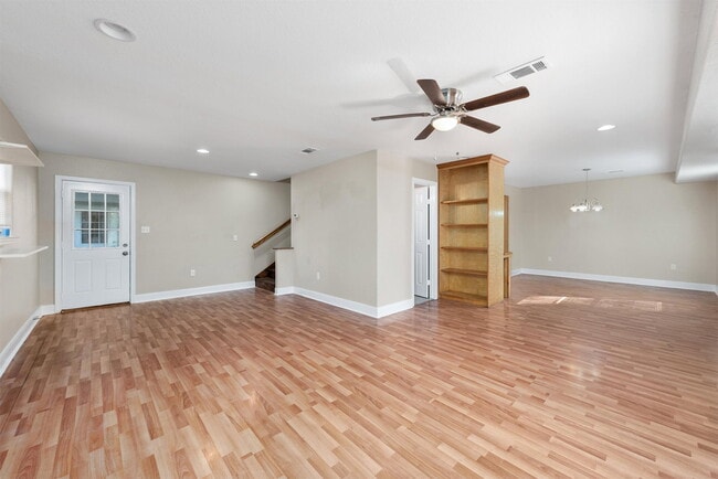 Building Photo - 1728 Connorvale Rd