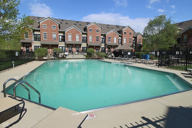 Building Photo - 6585 Reserve Dr