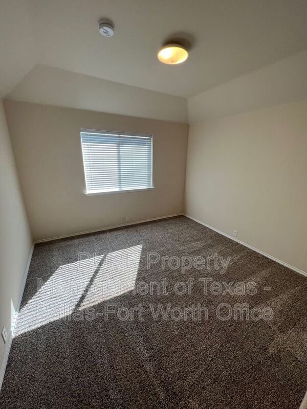 Building Photo - 3013 St Frances Dr