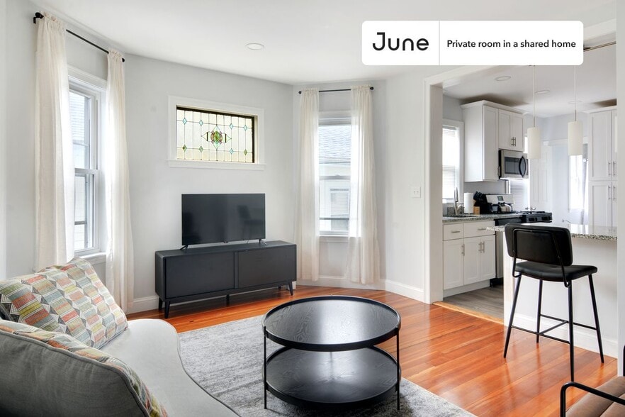 Building Photo - Room in Shared 4 bed/2 bath home