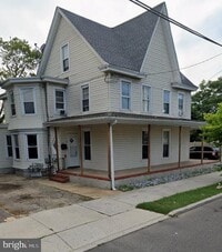 Building Photo - 312 N 2nd St