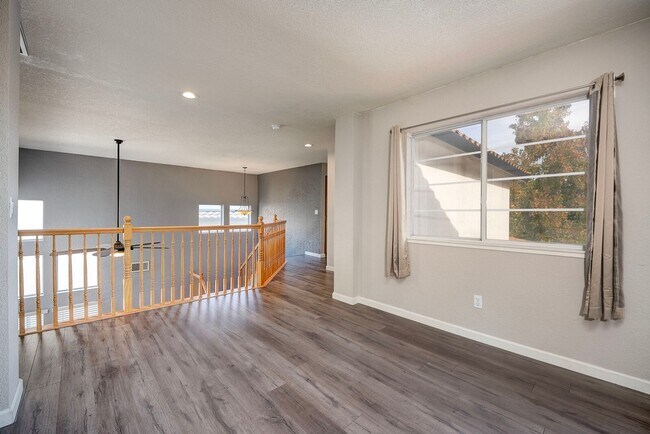 Building Photo - 2701 San Marcos Ct