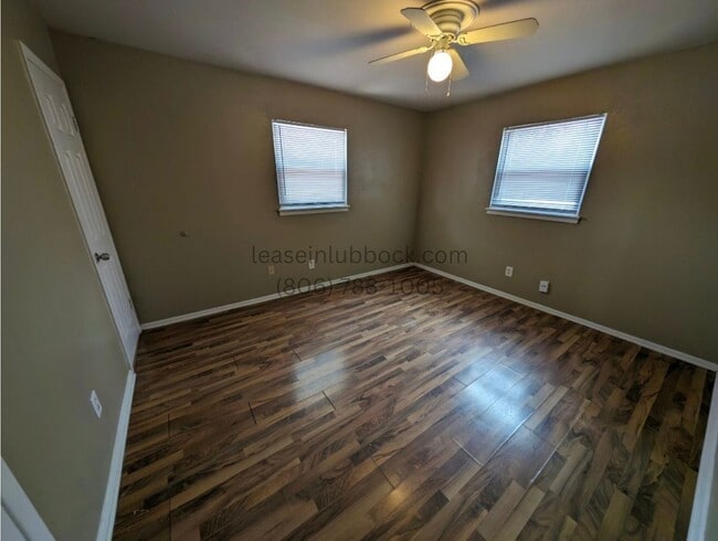 Building Photo - 3 bed, 1.5 bath home