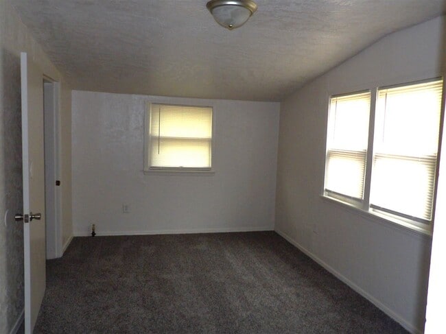 Building Photo - 2803 NW 17th St