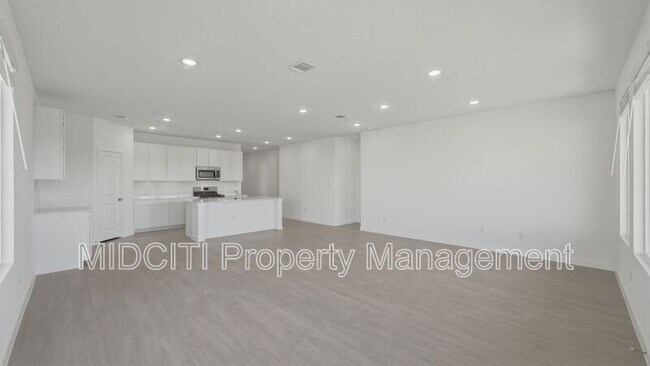 Building Photo - 1926 Wood Warbler