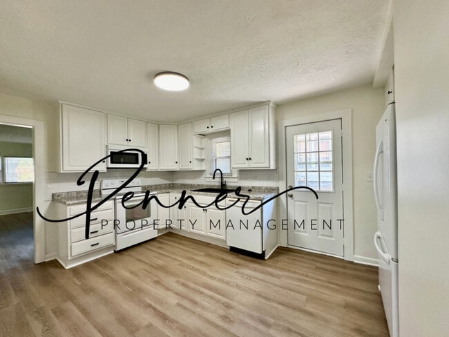 Building Photo - 9623 E 9th St S