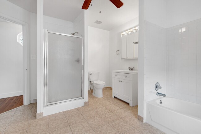 Building Photo - 2705 24th St NE