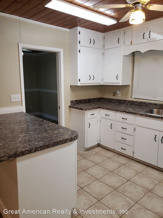 Building Photo - 3 br, 2 bath House - 200 NE 11th Street