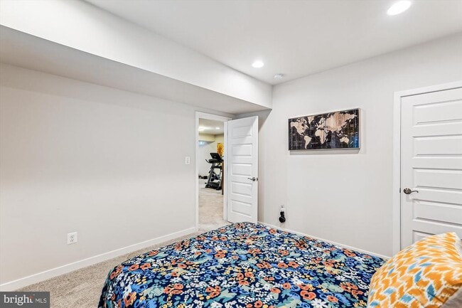 Building Photo - 42023 Spring Air Dr