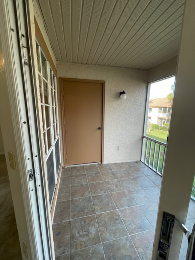 Building Photo - Great 2 Bed 2 Bath Condo