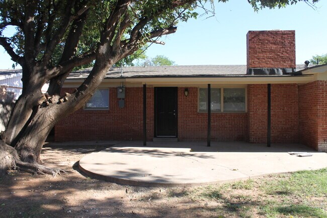 Building Photo - 2821 56th St