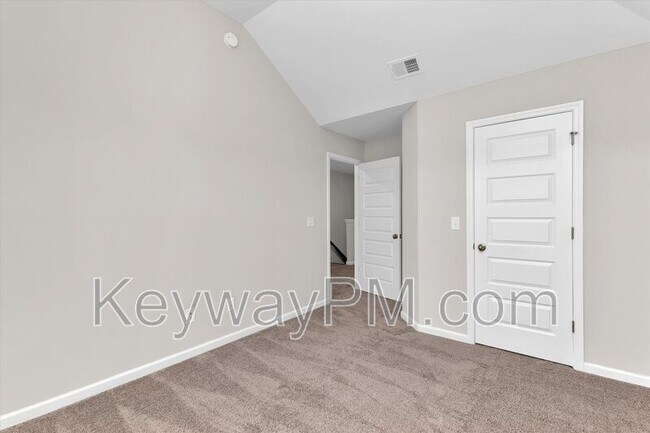 Building Photo - 5995 Big Pond Trl