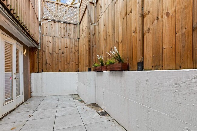 Building Photo - 841 Piedmont Ave NE