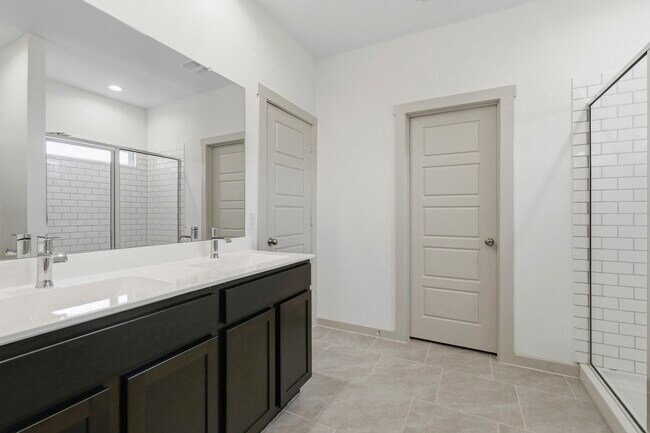 Building Photo - 12515 Newport Arch Ln